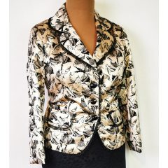   "V" nyakú, álzsebes, selyembéléses,  3 gombos,  mintás, alkalmi blézer 44-50