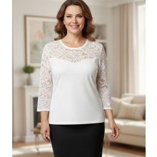 Fehér  színű, 3/4-es,  csipke ujjú felső 42-52