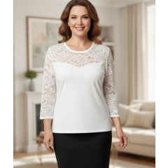Fehér  színű, 3/4-es,  csipke ujjú felső 42-52