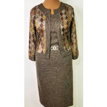 Elől színes mintás, díszcsatos ruha 42-56