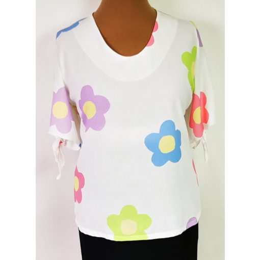"V" nyakú, rövid ujjú, fehér alapon, színes virág mintás, selymes anyagú felső 42-52