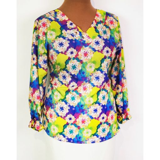 "V" nyakú, 3/4-es ujjú, színes virág mintás, nyaknál díszített felső 42-52