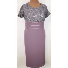 Gyönyörű, enyhén csillogó hímzéssel díszített kosztüm 42-56