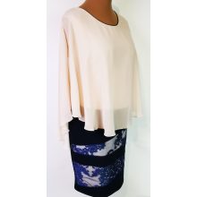 Elől hímzett csipke mintával díszített, muszlin rátétes ruha 48-56