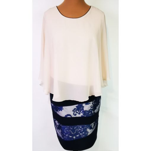 Elől hímzett csipke mintával díszített, muszlin rátétes ruha 48-56