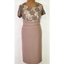 Gyönyörű, enyhén csillogó hímzéssel díszített kosztüm 42-56