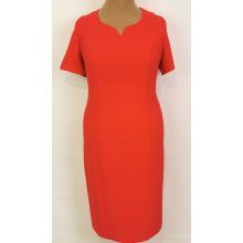 "V" nyakú, rövid ujjú, hátul cipzáras, felsliccelt, selyembéléses ruha  44-54