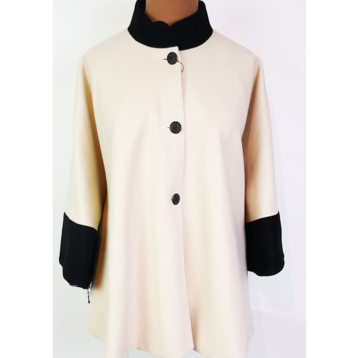 Selyembéléses, bézs alapszínű, cipzárral variálható, átmeneti, alkalmi szövet kabát 4XL/5XL-5XL/6XL