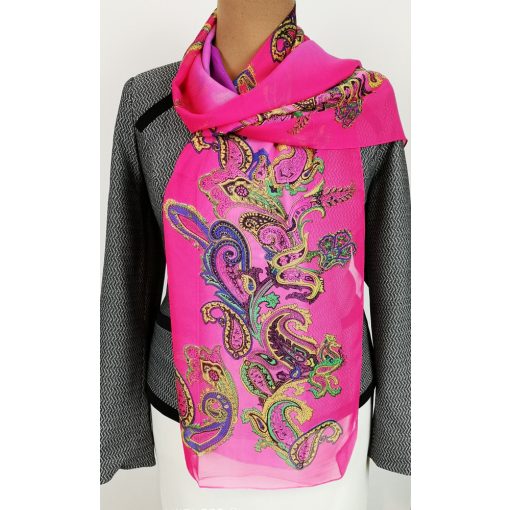 Nagy méretű, lila alapon, nagy színes virág mintás selyemkendő