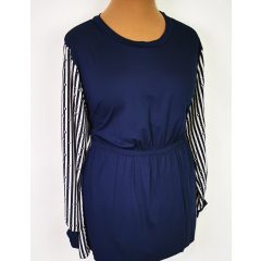   Kerek nyakú, hosszú ujjú, zsebes, sötétkék alapszínű, deréknál gumis, pamutos anyagú felső  2XL-4XL