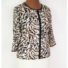   Kerek  nyakú, 3/4-es ujjú, fehér-bézs-fekete színű mintás, pamutos anyagú felső L-4XL