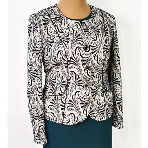 Bézs alapon, fekete színű mintával  díszített blézer 42-50