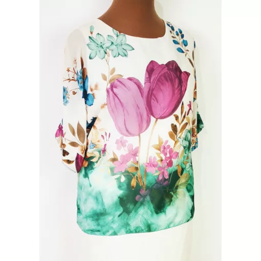 Kerek nyakú, rövid ujjú, színes virág mintás, muszlin anyagú felső  2XL/4XL