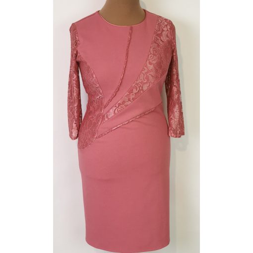 Csipke  betétes, karcsúsított, kellemes, selymes anyagú, alkalmi ruha 44-54