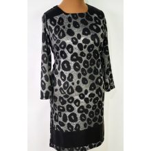 Alsó része latex betétes, pamutos anyagú ruha 44-50