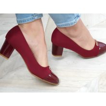 Bordó színű, elől-hátul lakozott, felső része díszített, alkalmi cipő  36-41