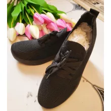 Fekete színű, fűzős, felső része textil anyagú, női sportcipő 36-41
