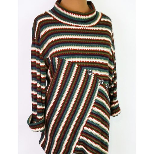 Garbós nyakú, gépi kötött, hosszú ujú, színes mintás,  lefelé bővülő pulóver 2XL/4XL