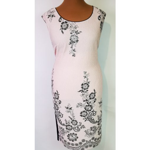 Elől barack alapon, fekete-ezüst virág mintás, felső része muszlin anyagú, rövid ujjú 48-58