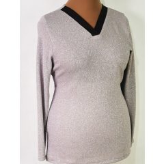   "V" nyakú, hosszú ujjú, pamutos anyagú, ezüstösen csillogó alkalmi felső 44-54