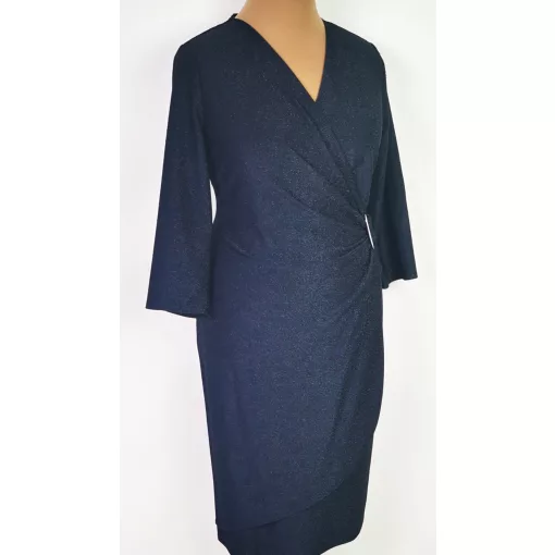 "V" nyakú, sötétkék színű, átlapolt hatású, deréknál díszcsatos, pamutos anyagú ruha 44-52