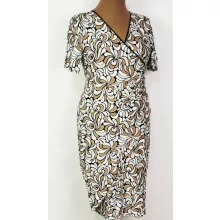 "V" nyakú, rövid ujjú, elől átlapolt, bézs-fekete-fehér színű, selymes anyagú ruha 40-46