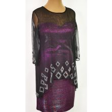 Lila színű, fekete muszlin rátétes,  díszített alkalmi ruha 44-50