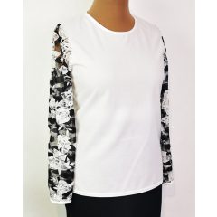   Kerek nyakú, hosszú, csipke ujjú, fehér alapszínű, selymes anyagú felső 44-54